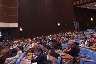 प्रतिनिधिसभामा सम्पत्ति शुद्धीकरण विधेयक पेश हुँदै